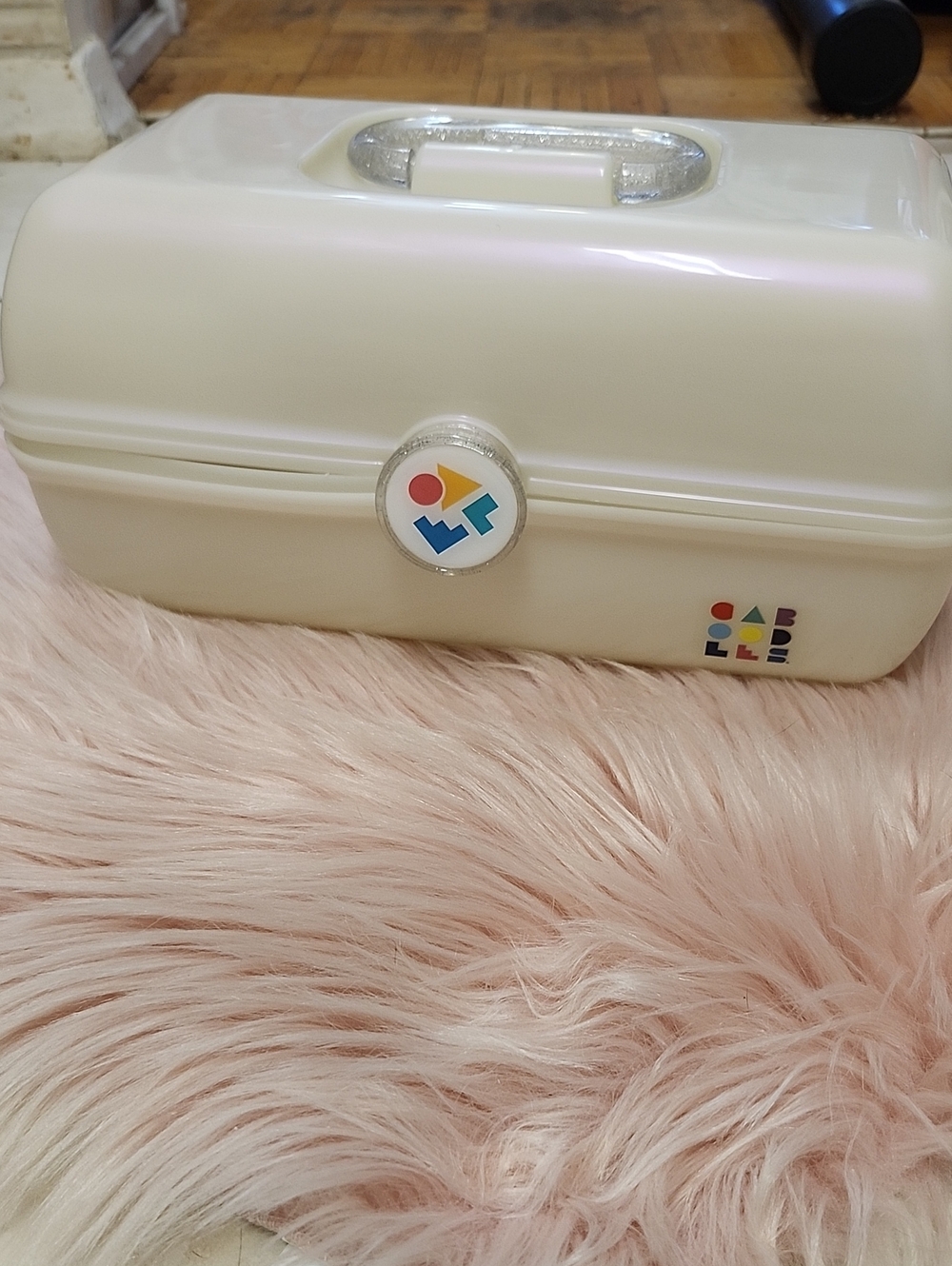 Brand New CABOODLES Y2K MAKE-UP TRAIN "On-The-Go-Girl" COSMETICS CASE